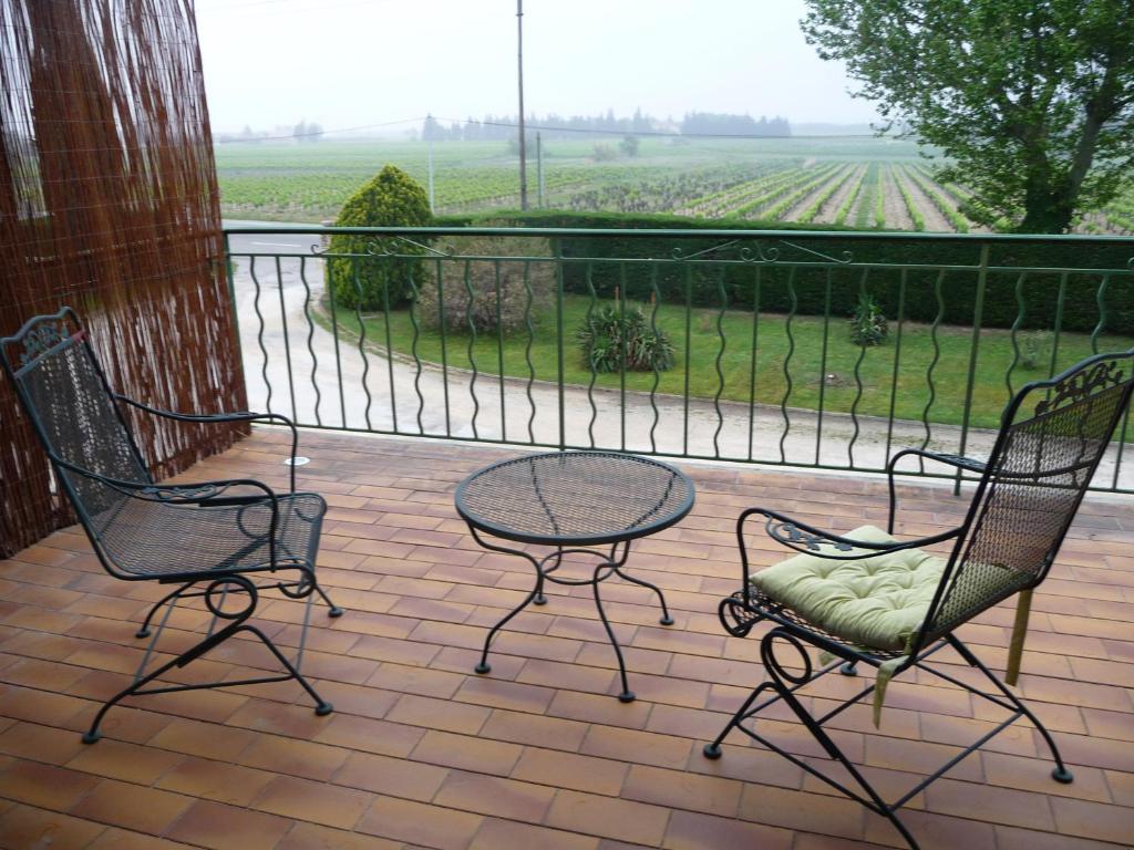 Logis Du Comte Bed & Breakfast Suze-la-Rousse Exterior photo